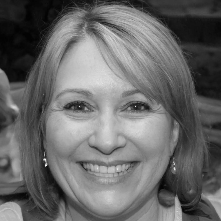 Solenne Kristiansen, financial modeling instructor specializing in scenario analysis